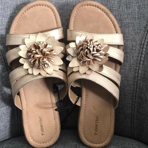 St Johns Bay sandals, NWOT, size 10
